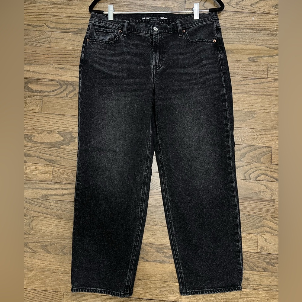 Old Navy Mid-Rise Boyfriend Loose Jeans